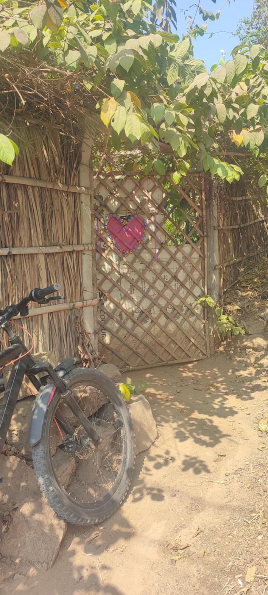 Hearthspace Hampi - Small Home, A Low-Impact Backpackers Hostel Exteriör bild